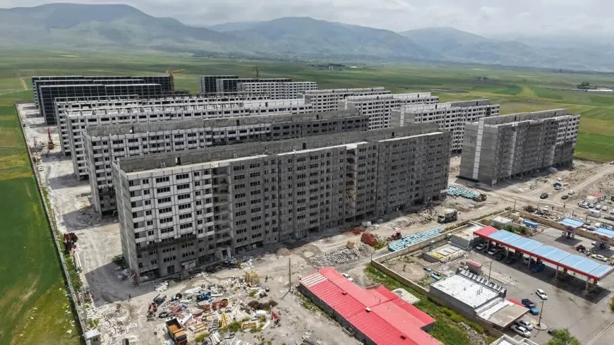 پیگیری وزیر راه و شهرسازی برای تأمین مالی پروژه‌های مسکن