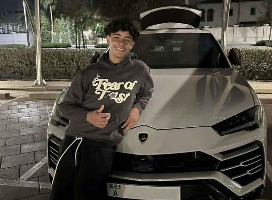 قیمت پلاک ماشین پسر رونالدو میلیون‌ها دلار ارزش دارد