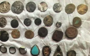 گنجینه‌ای از دوره ساسانی در داراب فارس کشف شد