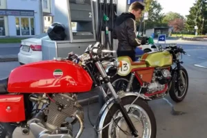 موتورسیکلت‌ها چقدر بنزین مصرف می کنند؟