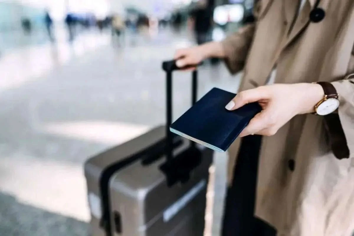 محکومان خارج از ایران می‌توانند از ارفاق‌های عفو توسط مقام معظم رهبری برخوردار باشند