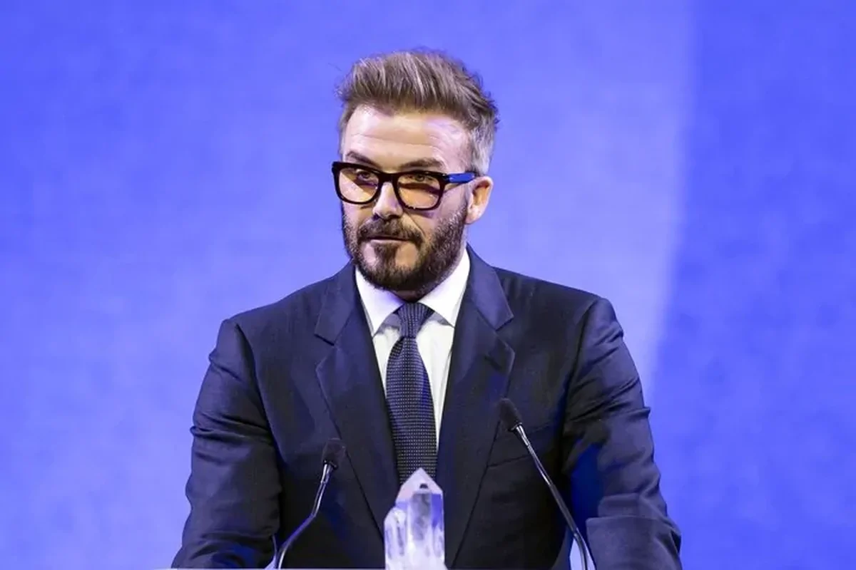 دیوید بکام رسما شوالیه شد