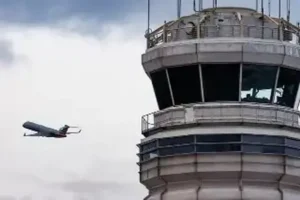 کاهش اجباری ترافیک هوایی آمریکا با ادامه تعطیلی دولت