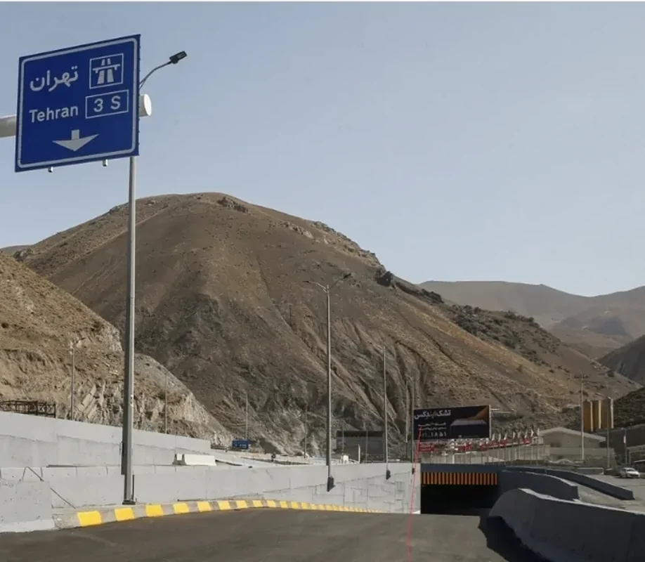 ورودی‌های آزادراه تهران-شمال و جاده چالوس مسدود شد