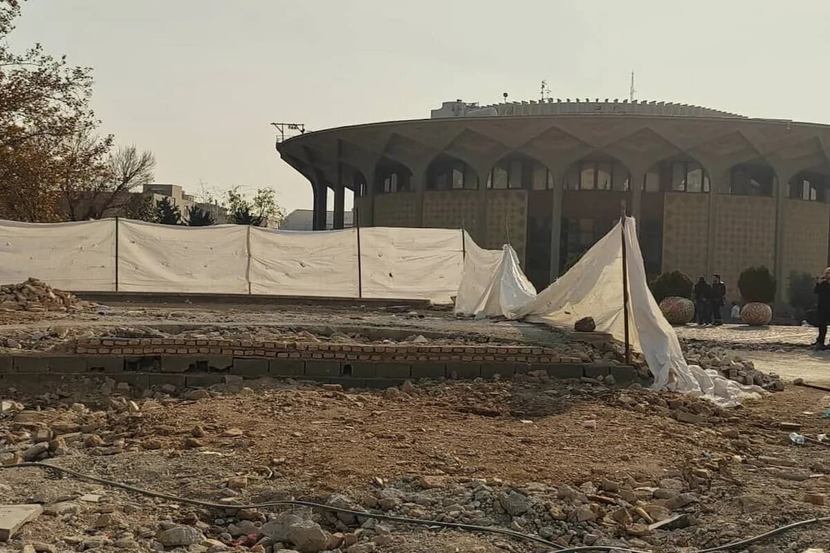 حوض تئاتر شهر تخریب شد