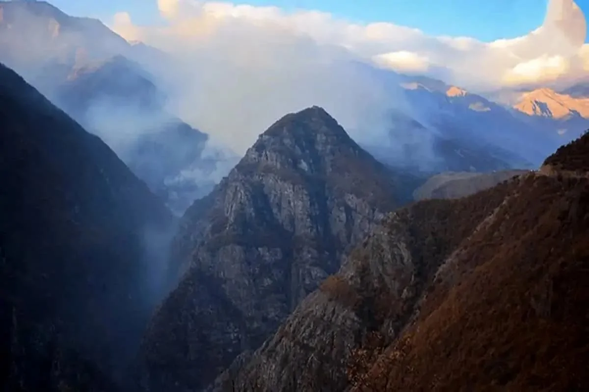 بازگشت آرامش به مرزن‌آباد؛ آسمان صاف پس از فروکش شعله‌های جنگل هیرکانی