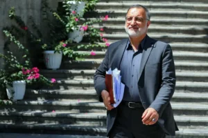 اتوبوس‌های دوکابین نو به‌زودی به خط اتوبوس ولیعصر می‌پیوندد