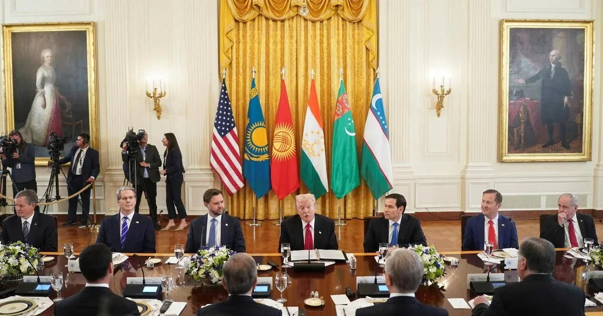 گزارش لو فیگارو از اهداف پیدا و پنهان نشست  با رهبران ۵ کشور آسیای مرکزی