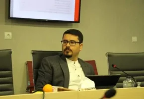 اگر ارز حاصل از صادرات صنعت فولاد به کشور وارد نمی‌شود عمدتا به دلیل مقررات غلط بانک مرکزی است