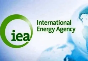 آژانس بین‌المللی انرژی پیش‌بینی مازاد تولید نفت در 2026 را کاهش داد