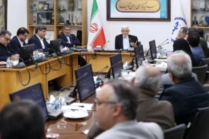 عارف: امروز نمی‌شود با شیوه‌های دهه ۶۰، گزینش انجام داد/ ضرورت حفظ حرمت روز دانشجو