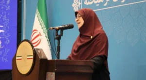 مهاجرانی: دولت چهاردهم برای کاهش تورم تلاش می کند