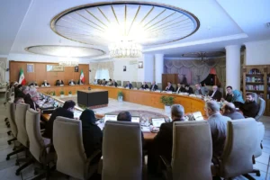 رئیس‌جمهور: امروز از واردات بنزین بی‌نیاز شده‌ایم