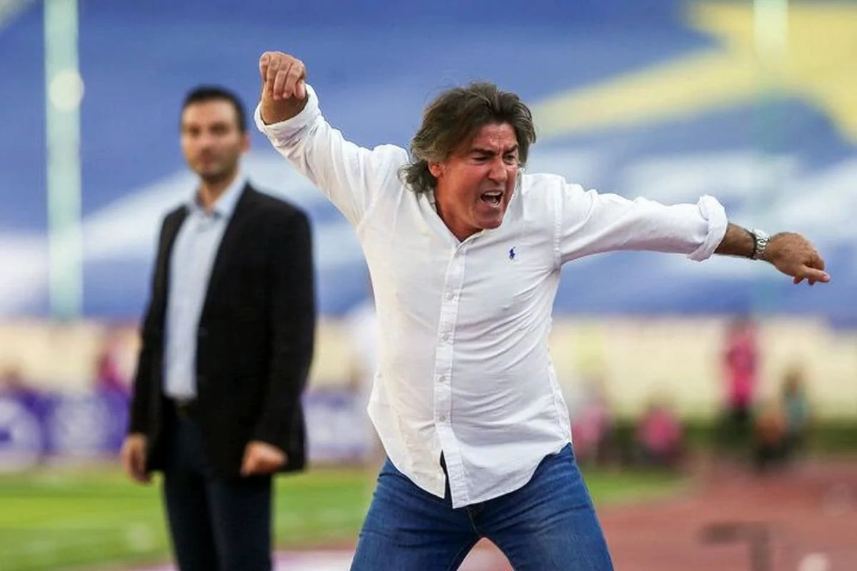 ساپینتو دو بازیکن استقلال را کنار گذاشت