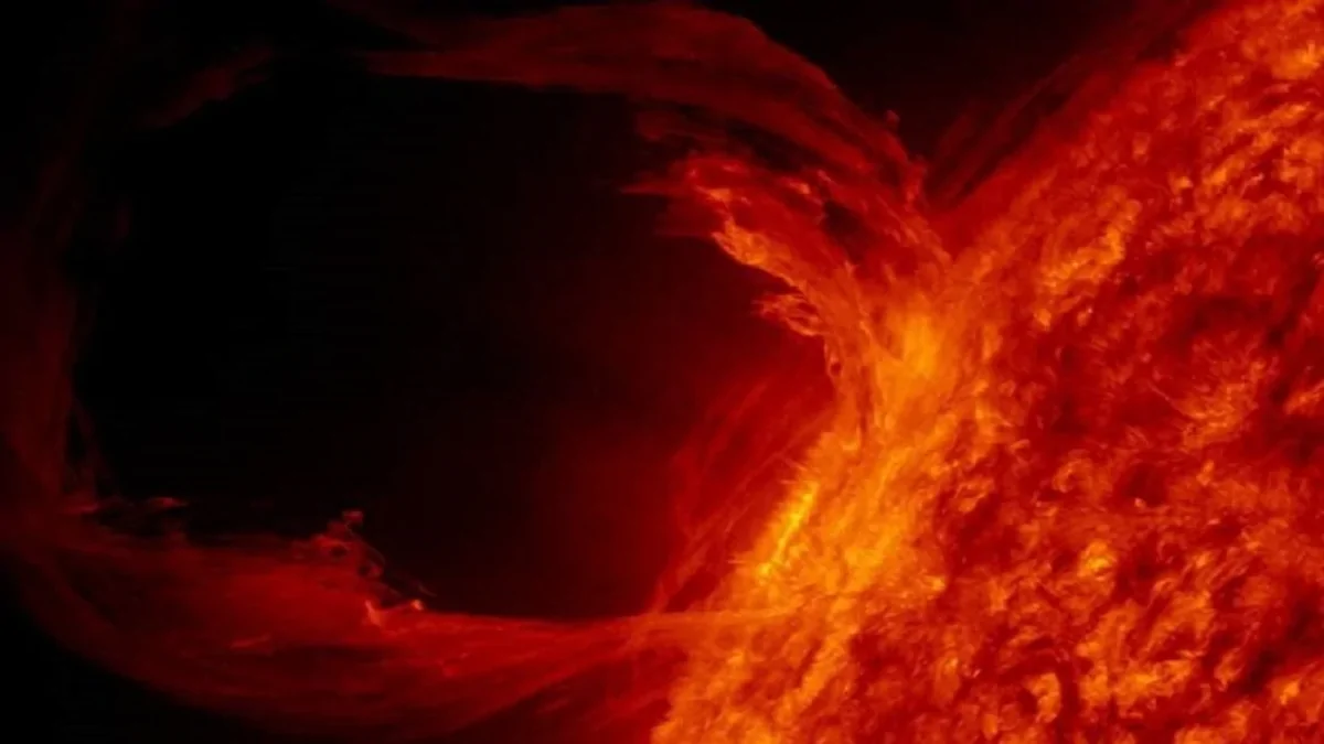 رسیدن یک ابر پلاسمای خورشیدی به زمین