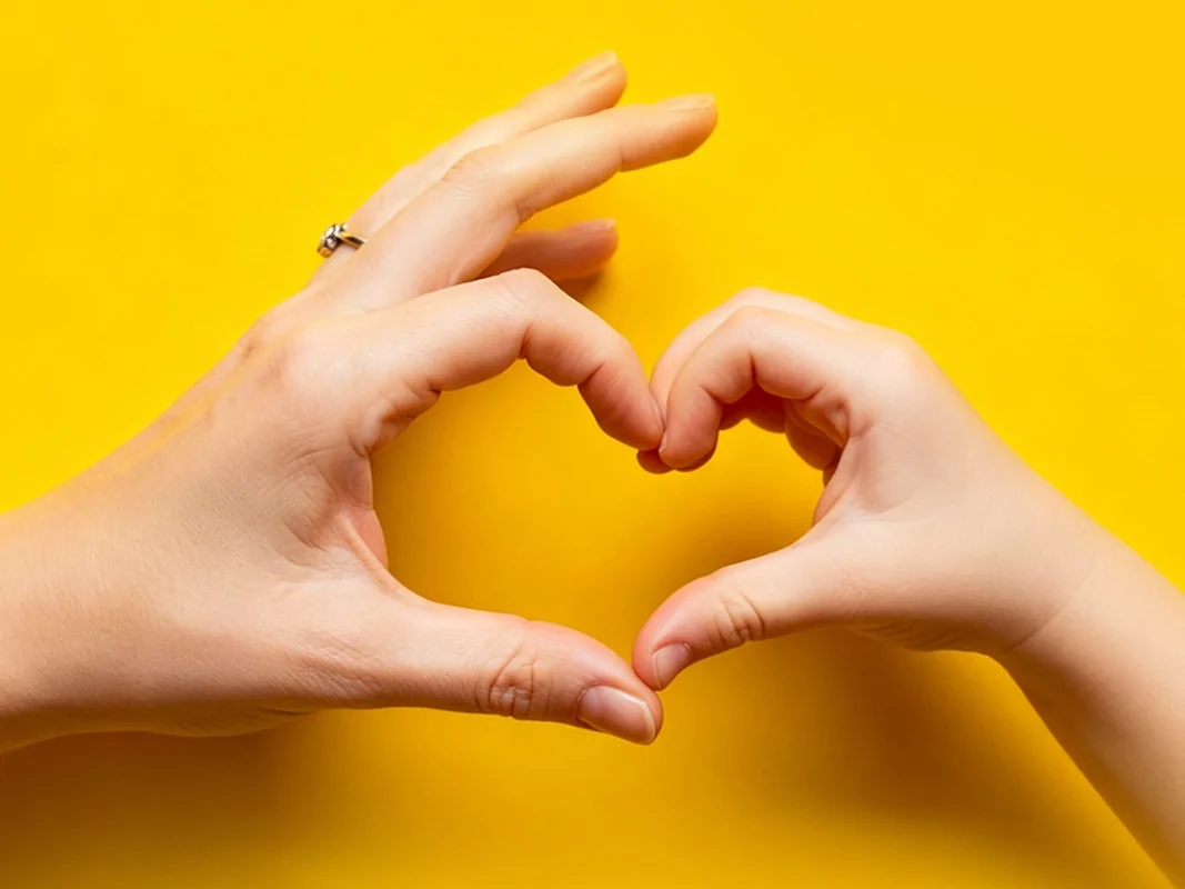 بسته اینترنت تخفیفی و مکالمه رایگان ایرانسل به مناسبت روز مادر