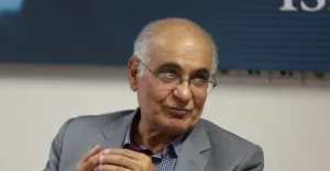 هوشنگ مرادی کرمانی در بیمارستان بستری شد