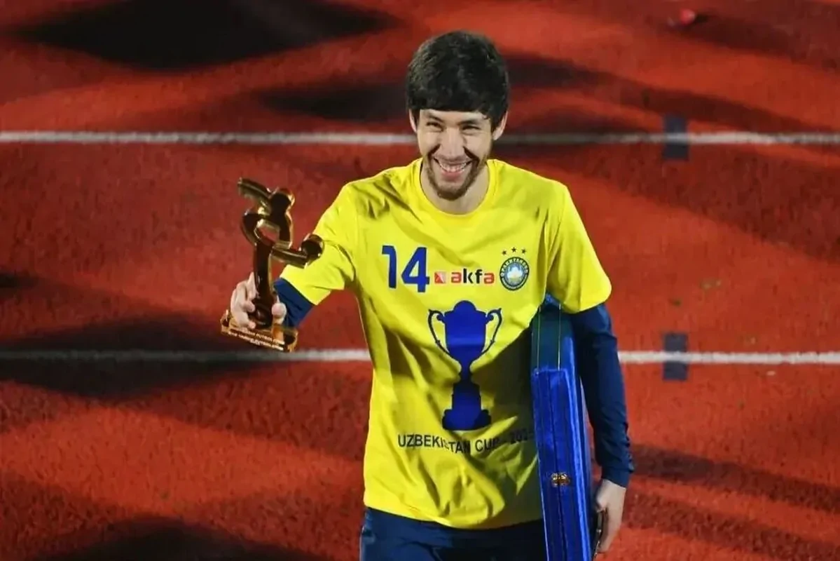 ماهی‌گیری از آب گل‌آلود فوتبال ایران