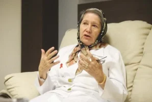 مینو محرز: در برابر آلودگی هوا ماسک‌های موجود مؤثر نیست