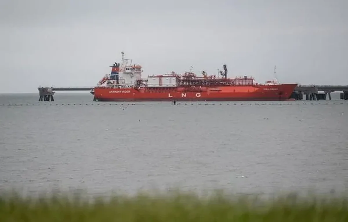 گاز مایع تحریمی روسیه به چین رفت