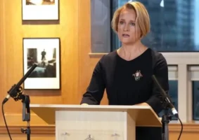 چین «مرکز تحول جهان» است