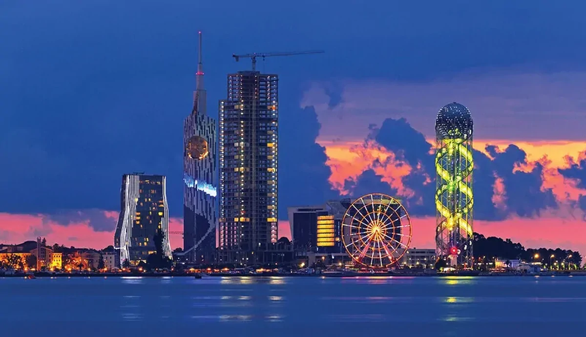 باتومی برای گردشگری جذاب تر است یا ایروان؟