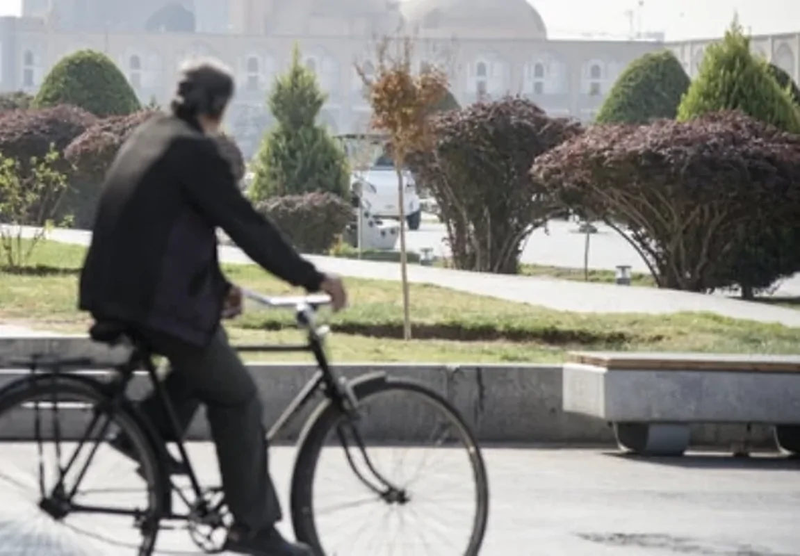 زور باران به آلودگی هوای اصفهان نرسید