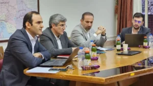 بررسی ابعاد حقوقی و اقتصادی بیمه اجباری رانندگان پلتفرمی در دانشگاه شهید بهشتی