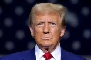 ترامپ دستور گسترش ممنوعیت سفر به اتباع بیش از ۳۰ کشور را صادر کرد