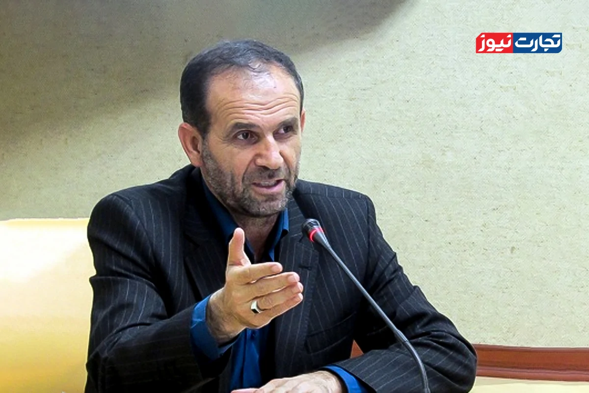 باید به جای فرزین یک روانشناس را به عنوان رئیس بانک مرکزی انتخاب کنند! / اگر فرزین نمی‌تواند بازار ارز را کنترل کند کنار برود