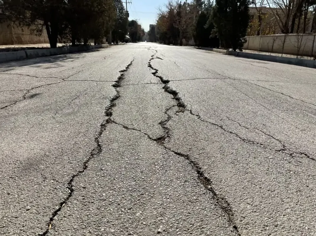 نامه‌نگاری‌ با روسای قوا و شورای عالی امنیت ملی درباره فرونشست زمین در تهران