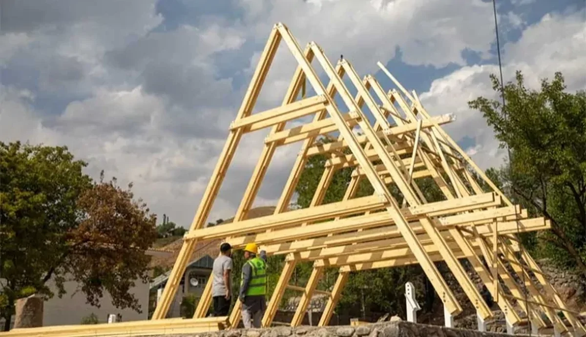 قیمت چوب برای ساخت خانه چقدر است؟ | قیمت انواع چوب رایج