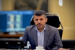 پاپی‌زاده: خودروسازی کشور به رانت دولتی وابستگی شدید دارد