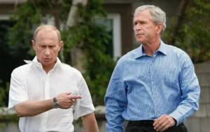 پوتین به بوش در سال 2005: اورانیومی با منشأ پاکستانی در ایران پیدا شده؛ این مرا نگران می‌کند