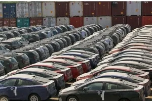 ترخیص 15 هزار خودروی خارجی تا پایان خرداد