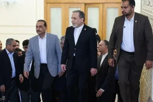 خبرنگار العربیه: یک تیم حقوقی پاکستانی برای حضور در مراسم امضای توافق میان ایران و آمریکا در یک کشور اروپایی شرکت خواهد کرد