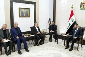 نخست‌وزیر عراق با وزیر خارجه ایران دیدار کرد
