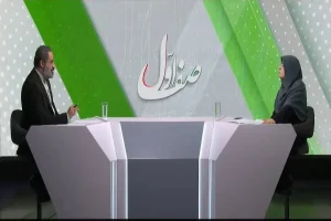 اصرار مجری صداوسیما بر غیرقانونی بودن اتصال اینترنت بین‌المللی!