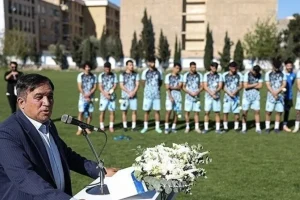 تاجرنیا: فدراسیون باید استقلال را به عنوان قهرمان معرفی کند