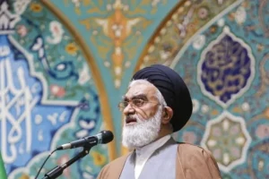 امام جمعه قم: اقدام مغایر رهنمودهای رهبری، خلاف شرع و قانون اساسی است