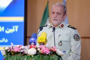 رئیس دانشگاه عالی دفاع: تسریع در اصلاحات داخلی لازم است / ۷۰ درصد مردم می‌گویند نظام جمهوری اسلامی را می‌خواهیم، ولی باید در آن اصلاحاتی صورت بگیرد