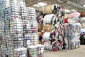 اقتصاد پنهان پوشاک؛ چگونه میلیاردها دلار قاچاق وارد بازار می‌شود؟