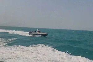 توقیف ۴ شناور متخلف در آب‌های بوشهر
