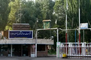 «تولی پرس» همچنان تعطیل است / کارگران: ۶ ماه حقوق و عیدی طلبکاریم، منبع درآمدی هم نداریم!