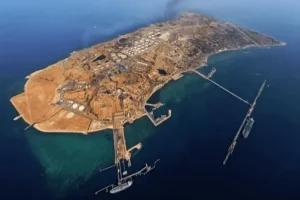 آتش سوزی در جزیره خارک رخ نداده است