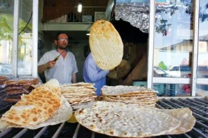مصیبت «گرانی نان» برای سفره‌های خالی کارگران / مزد ۶۰ درصد افزایش یافت، نان ۱۴۰ درصد گران شد!