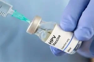 چرا واکسن HPV هنوز به برنامه ملی واکسیناسیون راه نیافته است؟