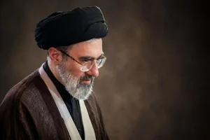ببینید| تصویر جدیدی از آیت الله سید مجتبی خامنه ای منتشر شد