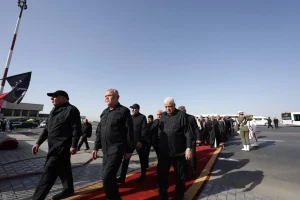 سفر هیاتی از حشدالشعبی عراق به تهران برای شرکت در مراسم وداع با رهبر شهید