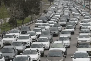 آغاز موج بازگشت عزاداران از تهران؛ جاده‌ها زیر بار ترافیکِ وداع